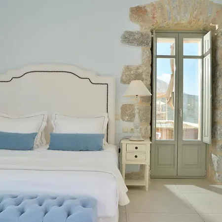 Akrolithi Boutique & 3* Oitilon