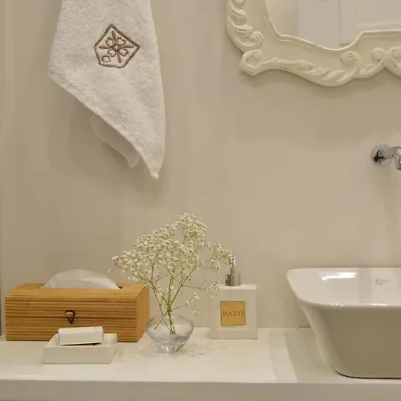 Akrolithi Boutique & 3* Oitylo