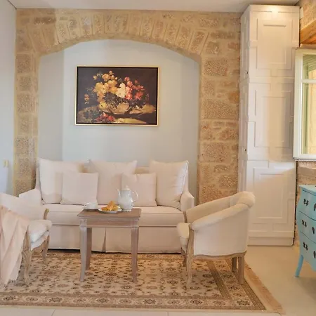 Hotel Akrolithi Boutique & 3*