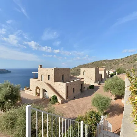 Akrolithi Boutique Hotel&suites Oitylo