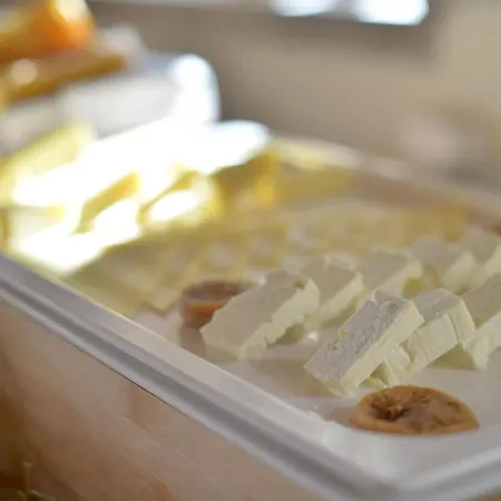 Akrolithi Boutique & Oitylo