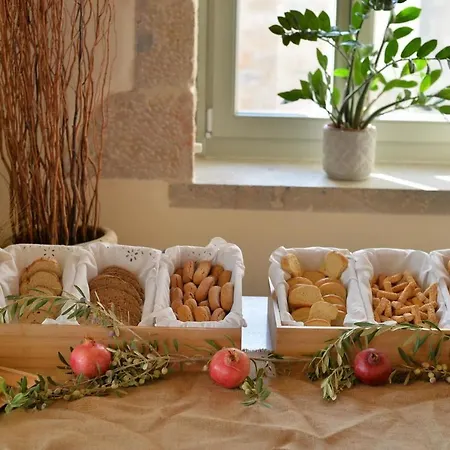 Akrolithi Boutique & Hotell 3*