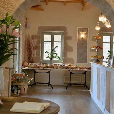 Akrolithi Boutique & 3*