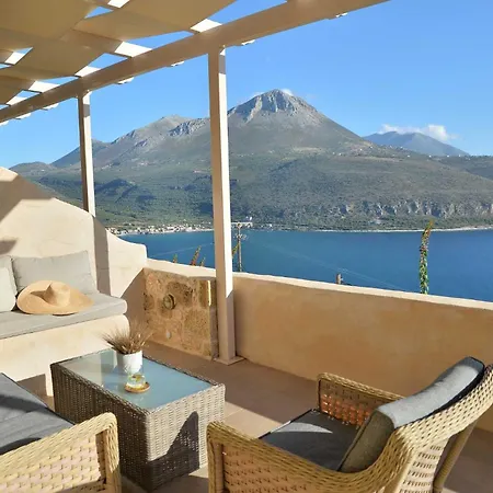 Hotell Akrolithi Boutique & Oitilon