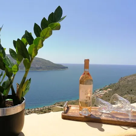 Hotell Akrolithi Boutique & 3*