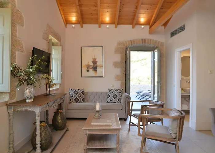 Akrolithi Boutique Hotel&suites 3*