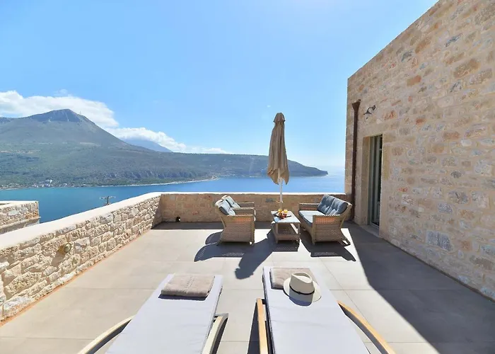 Akrolithi Boutique & Hotel