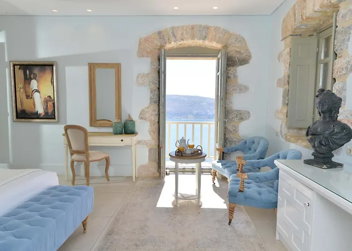 Akrolithi Boutique &