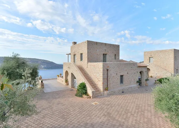 Akrolithi Boutique Hotel&suites 3*