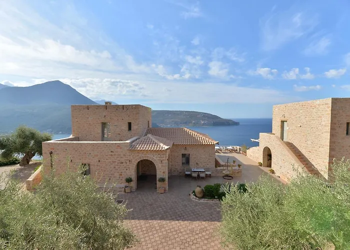 Akrolithi Boutique & Hotel 3*