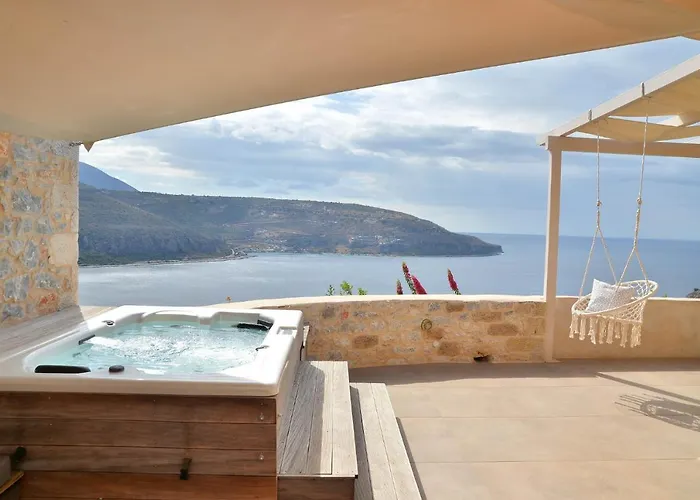 Akrolithi Boutique & Hotel